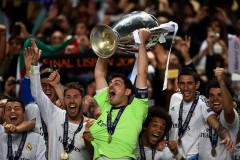 巴塞罗那教练弗里克中场调整奇谋逆转三球奇迹